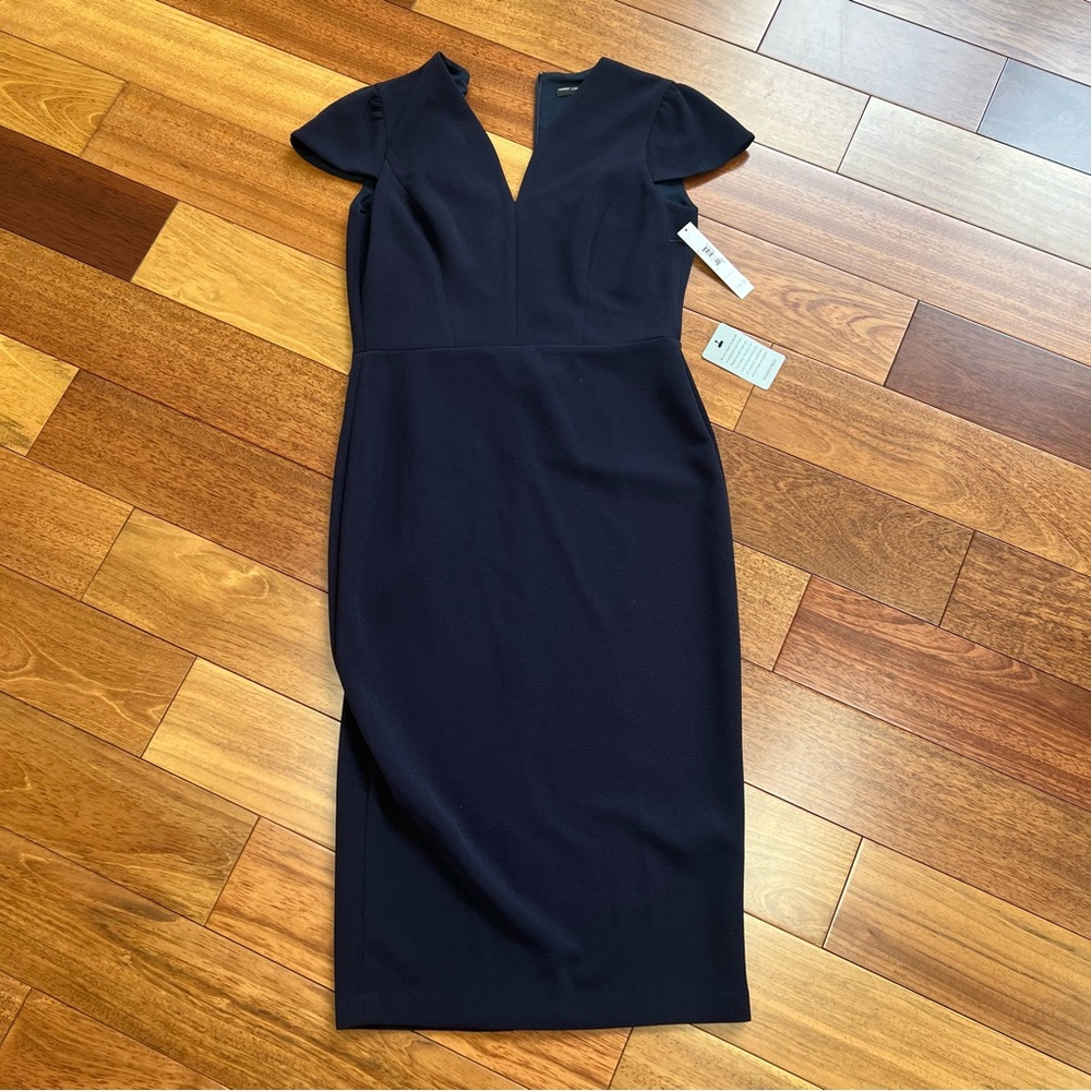 NWT Maggy London Sheath Dress in Navy in size 4